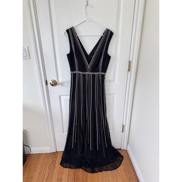 BCBG Veira Floral Lace Gown Formal Wedding Guest V Neck Maxi Size 6 - Picture 3 of 7